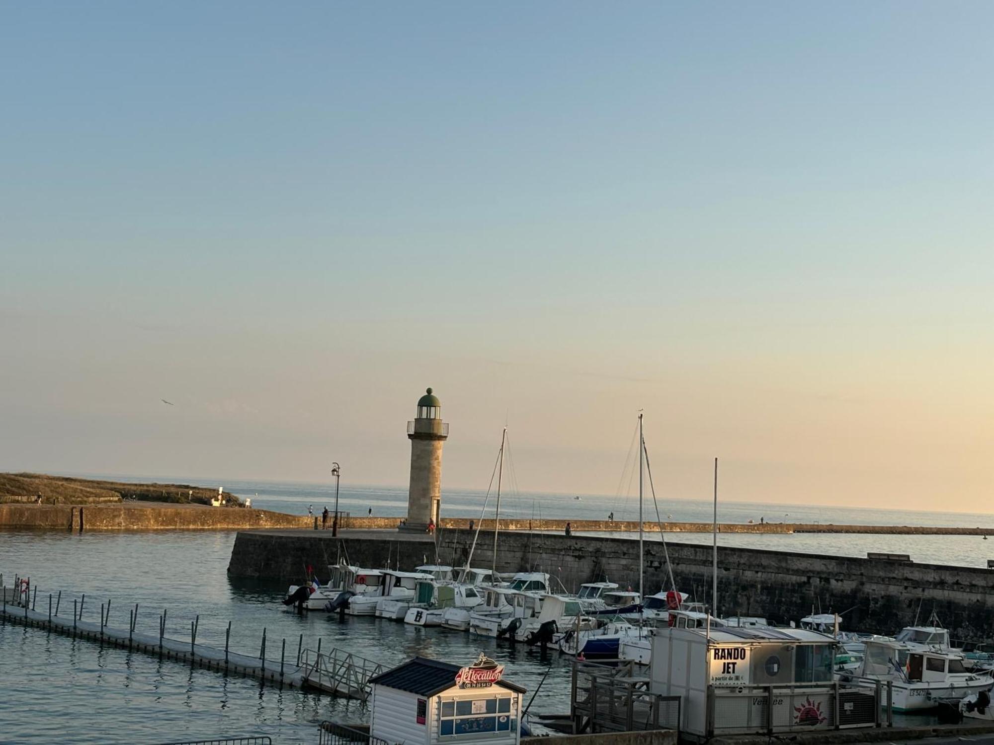 Vue Panoramique Port Et Ocean Saint-Gilles-Croix-de-Vie Exterior foto