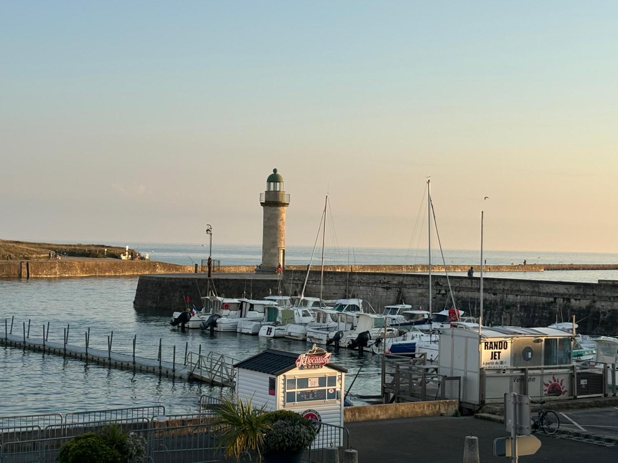 Vue Panoramique Port Et Ocean Saint-Gilles-Croix-de-Vie Exterior foto