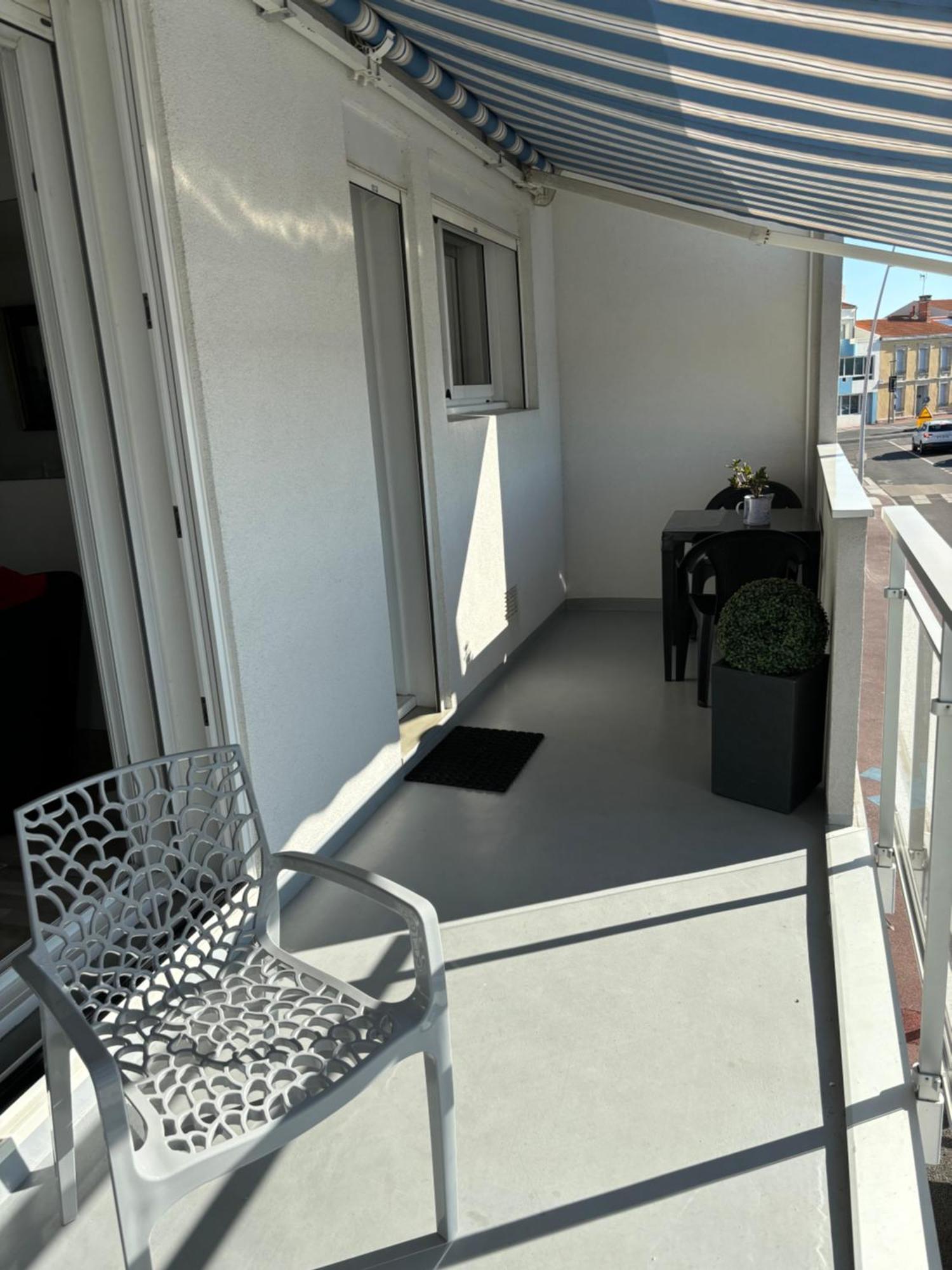 Vue Panoramique Port Et Ocean Saint-Gilles-Croix-de-Vie Exterior foto